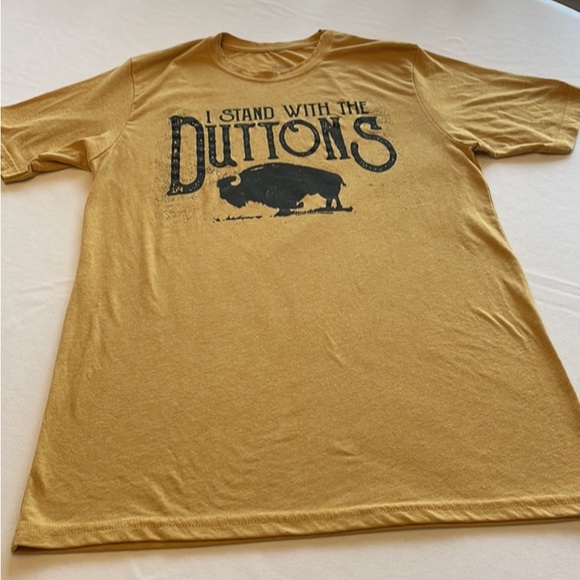 Texas True “I Stand with the Duttons” size M tee - Picture 2 of 4